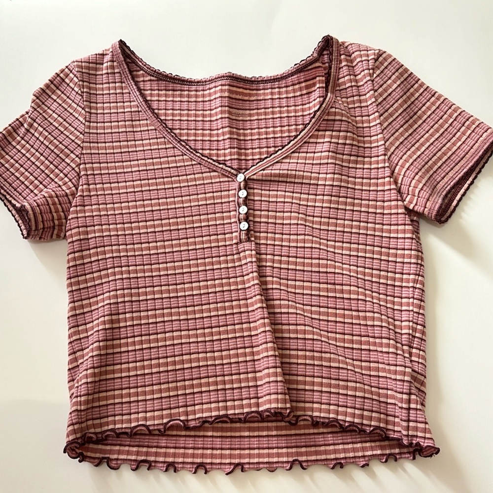 Cute American Eagle striped crop top